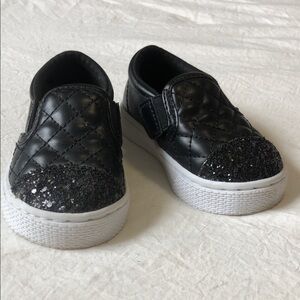 Place Black Quilted Kids Slip-On Sneakers with Glitter Toe